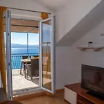 Robert Apartman *