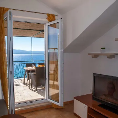 Robert Апартаменты *